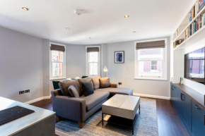 Lovely top-floor, 1-bedroom flat in London Soho